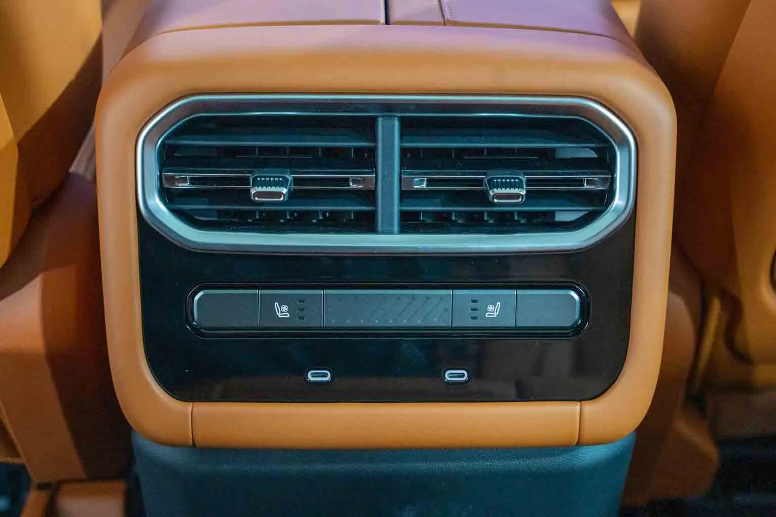 جيتور PHEV 2026 G700 كمفورت